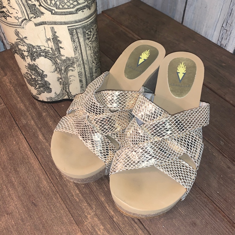NWOT VOLATILE Gold Slip On Criss Cross Strap Wedge